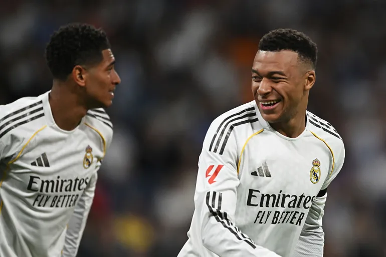 Real Madrid Dekati Barcelona Setelah Kalahkan Alaves
