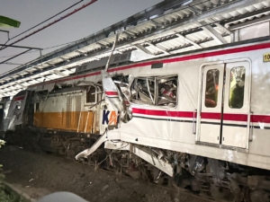 Update: 14 Tewas dan 84 Terluka Tabrakan KA Argo Bromo Anggrek Vs KRL di Bekasi