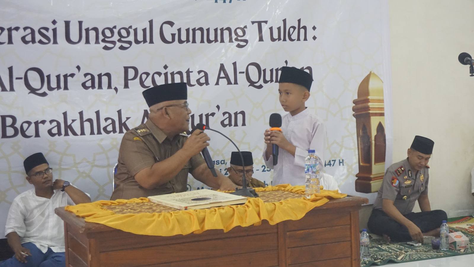 Bupati Yulianto Buka Khatam Al-Qur’an ke-6 Gunung Tuleh: Bentengi Generasi Muda dengan Agama
