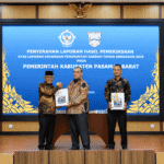 Bupati dan Ketua DPRD Pasaman Barat Terima Langsung Opini WTP LKPD 2025 di Padang
