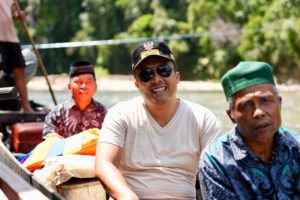 Catatan Perjalanan Vasko Ruseimy: Menjemput Suara yang Terlupakan di Kaki Bukit Barisan