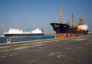 Dua Kapal Tanker Iran Berhasil Melewati Blokade Angkatan Laut AS
