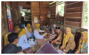 Usai Melayat, Bupati Pasbar Instruksikan Perbaikan Jalan dan Layanan Medis