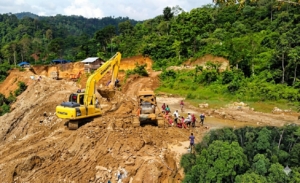Lingkaran Setan Tambang Emas Ilegal Sumbar: 48 Nyawa Melayang, WALHI Desak Penutupan Total dan ‘Pertaubatan Ekologis’