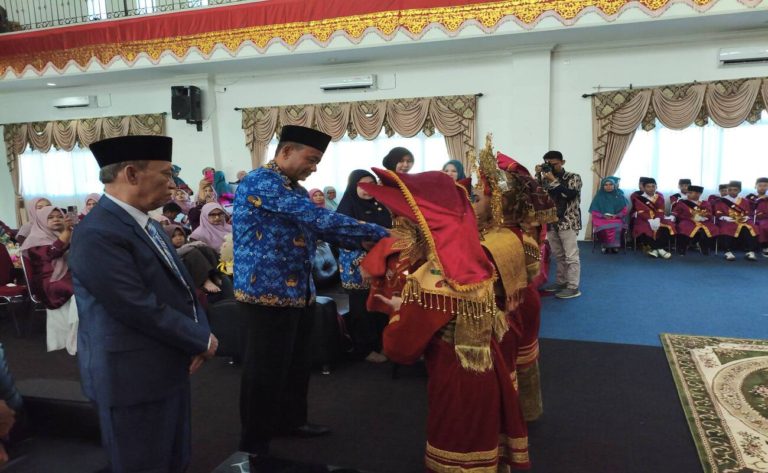 Apresiasi Generasi Qurani, Sekolah Dasar El Maarif Wisuda Tiga Puluh Tahfidz