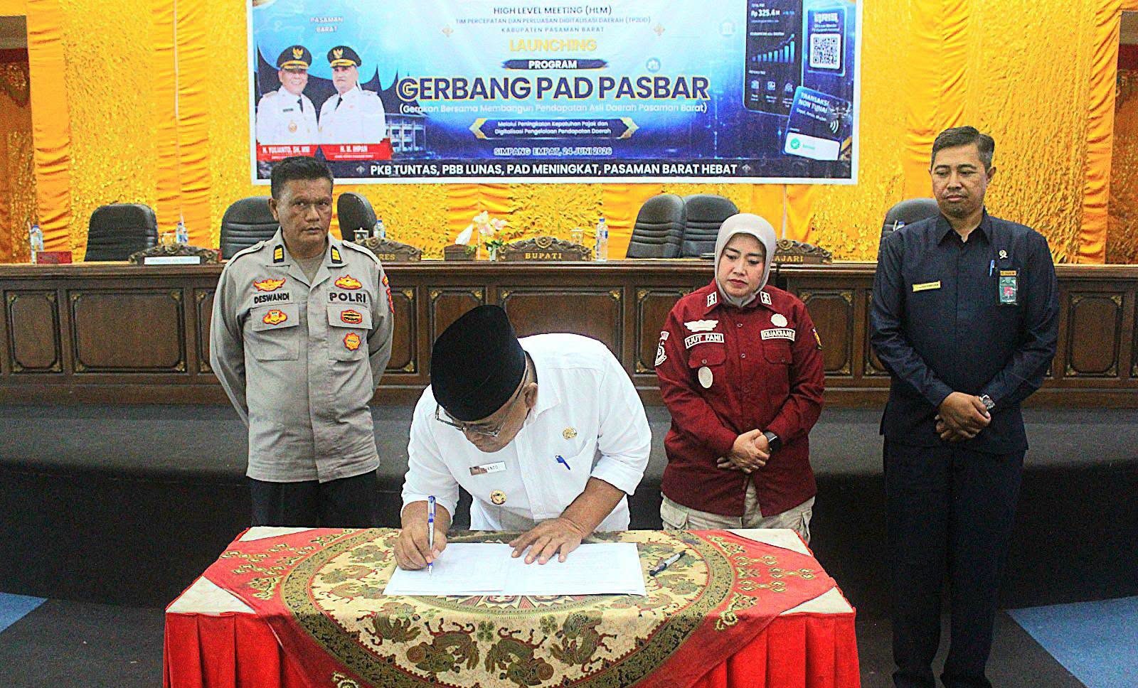 Sindiran Halus Bupati Yulianto: ASN Harus Jadi Teladan Bayar Pajak Kendaraan