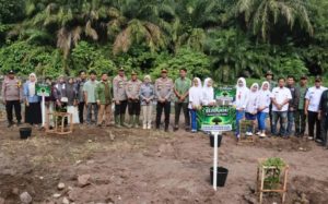 AKBP Agung Tribawanto Gerakkan 1.000 Pohon di Pasaman Barat Sejak Januari 2026