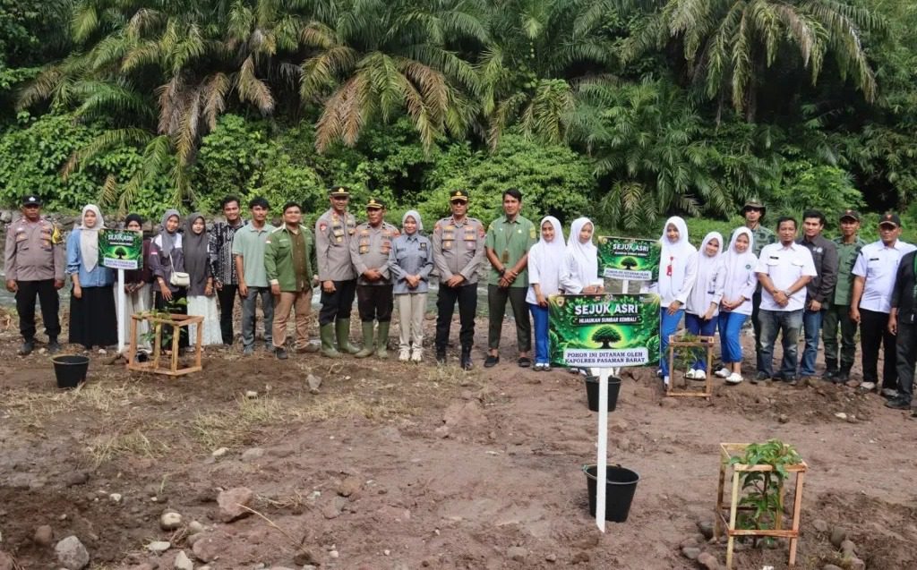 AKBP Agung Tribawanto Gerakkan 1.000 Pohon di Pasaman Barat Sejak Januari 2026