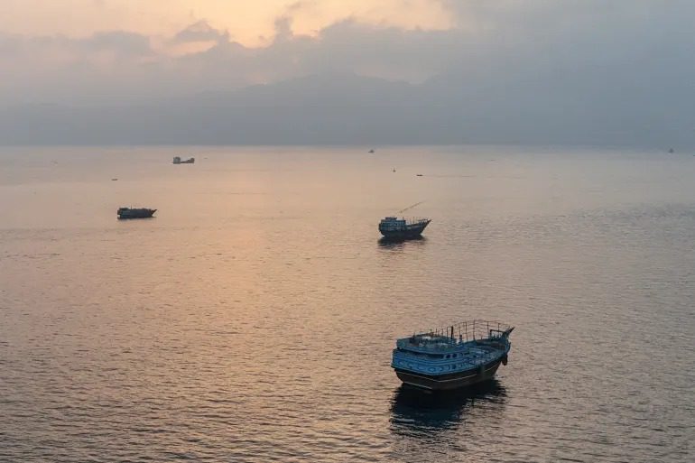 AS Serang Iran Hari Kedua Selat Hormuz 2026: Eskalasi Teluk Persia Memanas