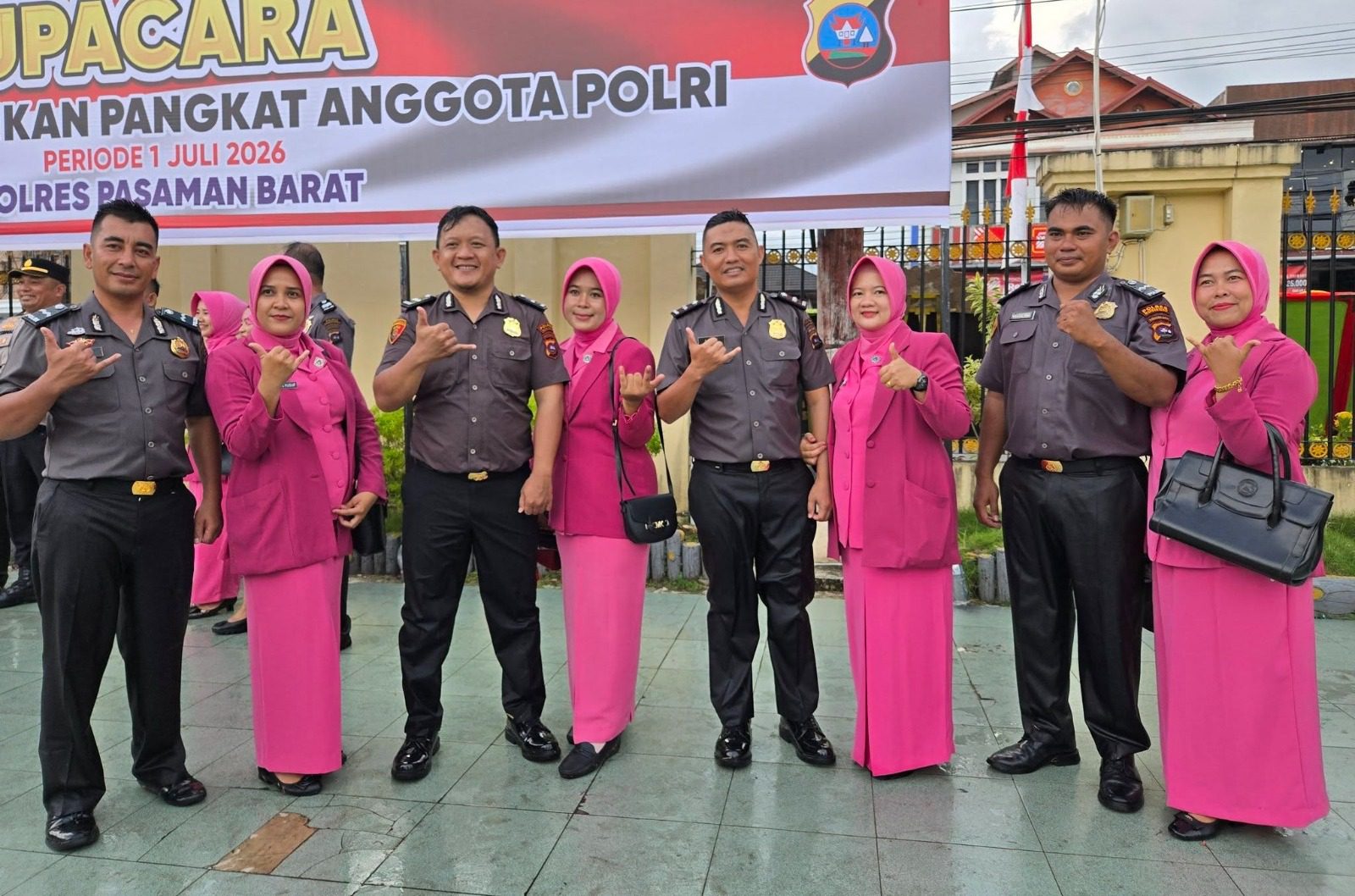 Sebanyak 1.274 Personil Polda Sumbar Resmi Terima Kenaikan Pangkat Juli