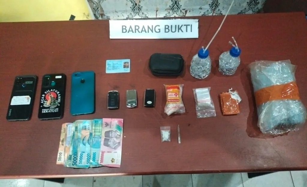 Sempat Mewarnai Aksi Kejar-Kejaran, Pelaku Pesta Sabu Ditangkap di Sungai